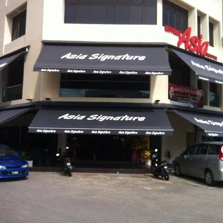 Kt City Homestay With 4 Bedrooms And Pool Kuala Terengganu Ngoại thất bức ảnh