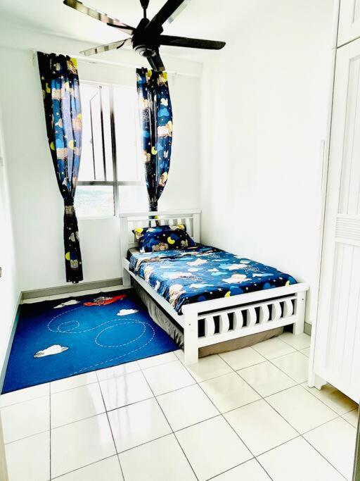 Kt City Homestay With 4 Bedrooms And Pool Kuala Terengganu Ngoại thất bức ảnh