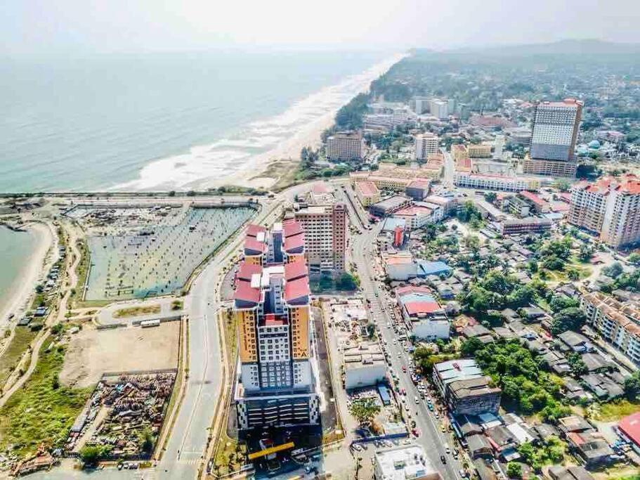 Kt City Homestay With 4 Bedrooms And Pool Kuala Terengganu Ngoại thất bức ảnh