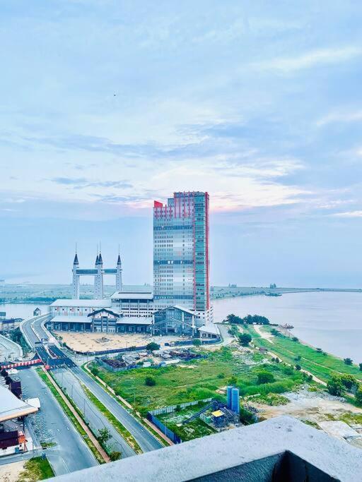 Kt City Homestay With 4 Bedrooms And Pool Kuala Terengganu Ngoại thất bức ảnh