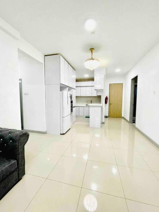 Kt City Homestay With 4 Bedrooms And Pool Kuala Terengganu Ngoại thất bức ảnh