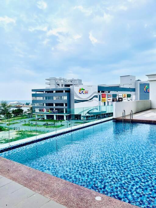 Kt City Homestay With 4 Bedrooms And Pool Kuala Terengganu Ngoại thất bức ảnh