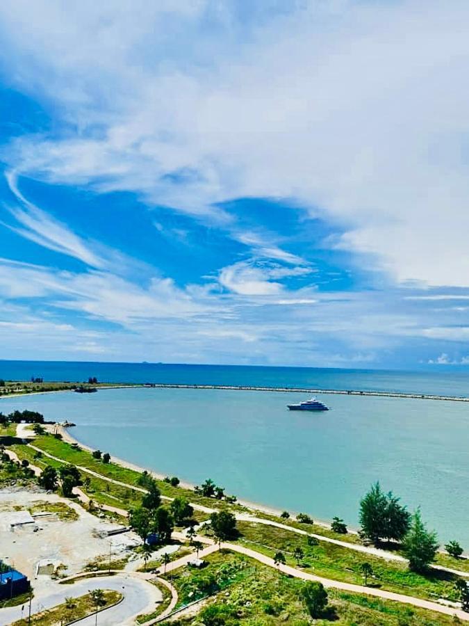 Kt City Homestay With 4 Bedrooms And Pool Kuala Terengganu Ngoại thất bức ảnh
